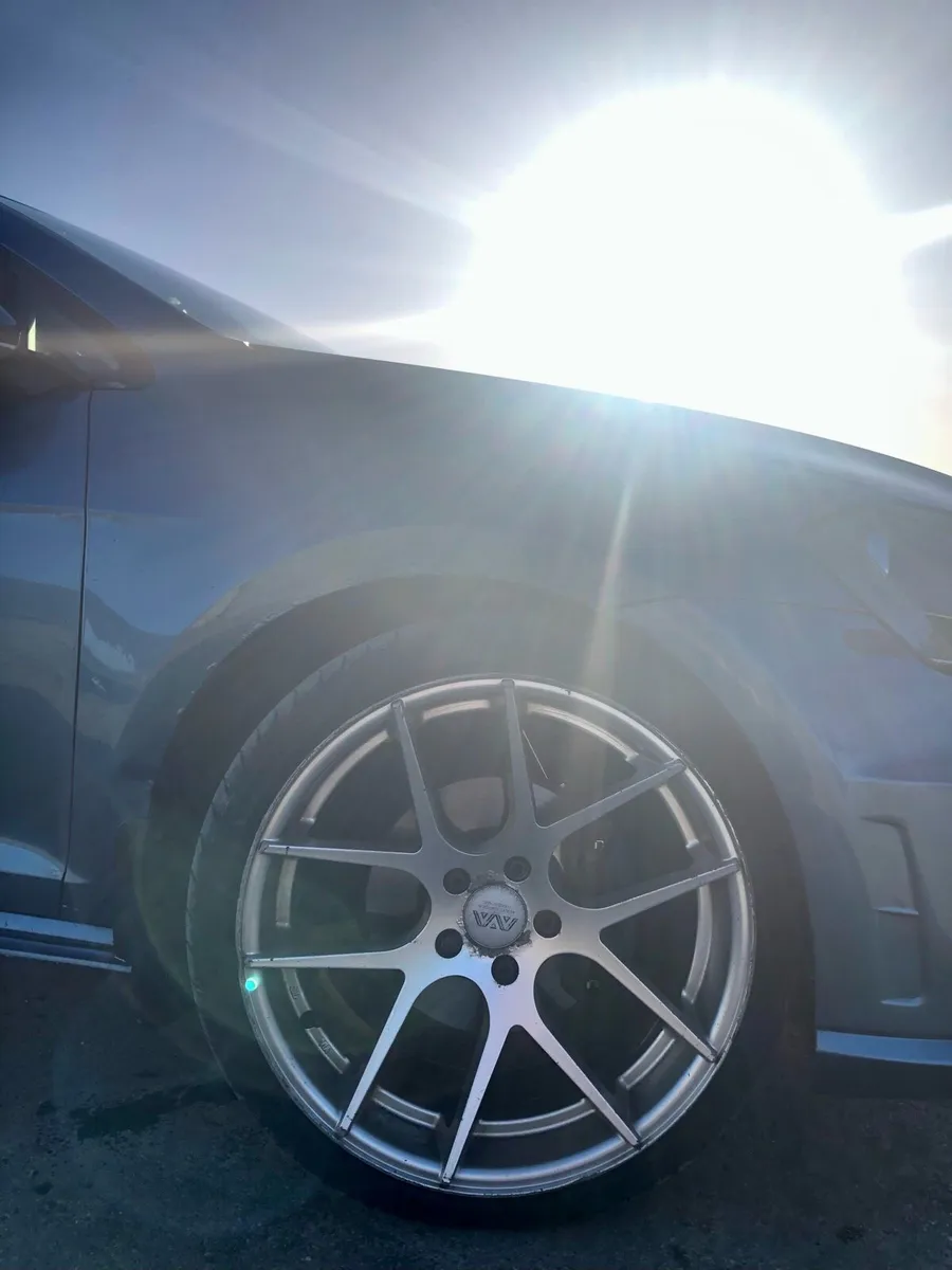 Volkswagen Golf 1.6L - Image 4