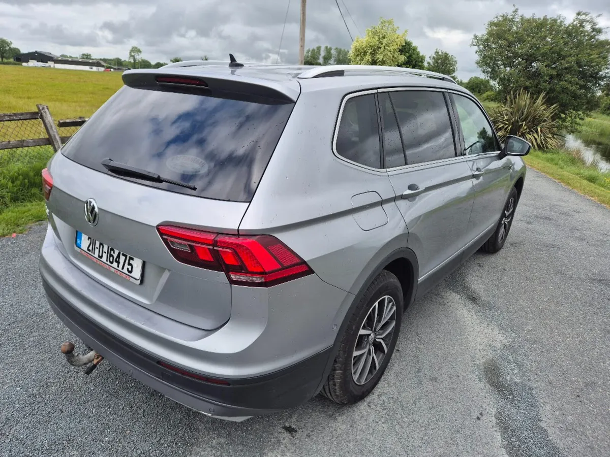 211 VW Tiguan A7 CL 2.0 TDI D7F 5DR AUTO - Image 3