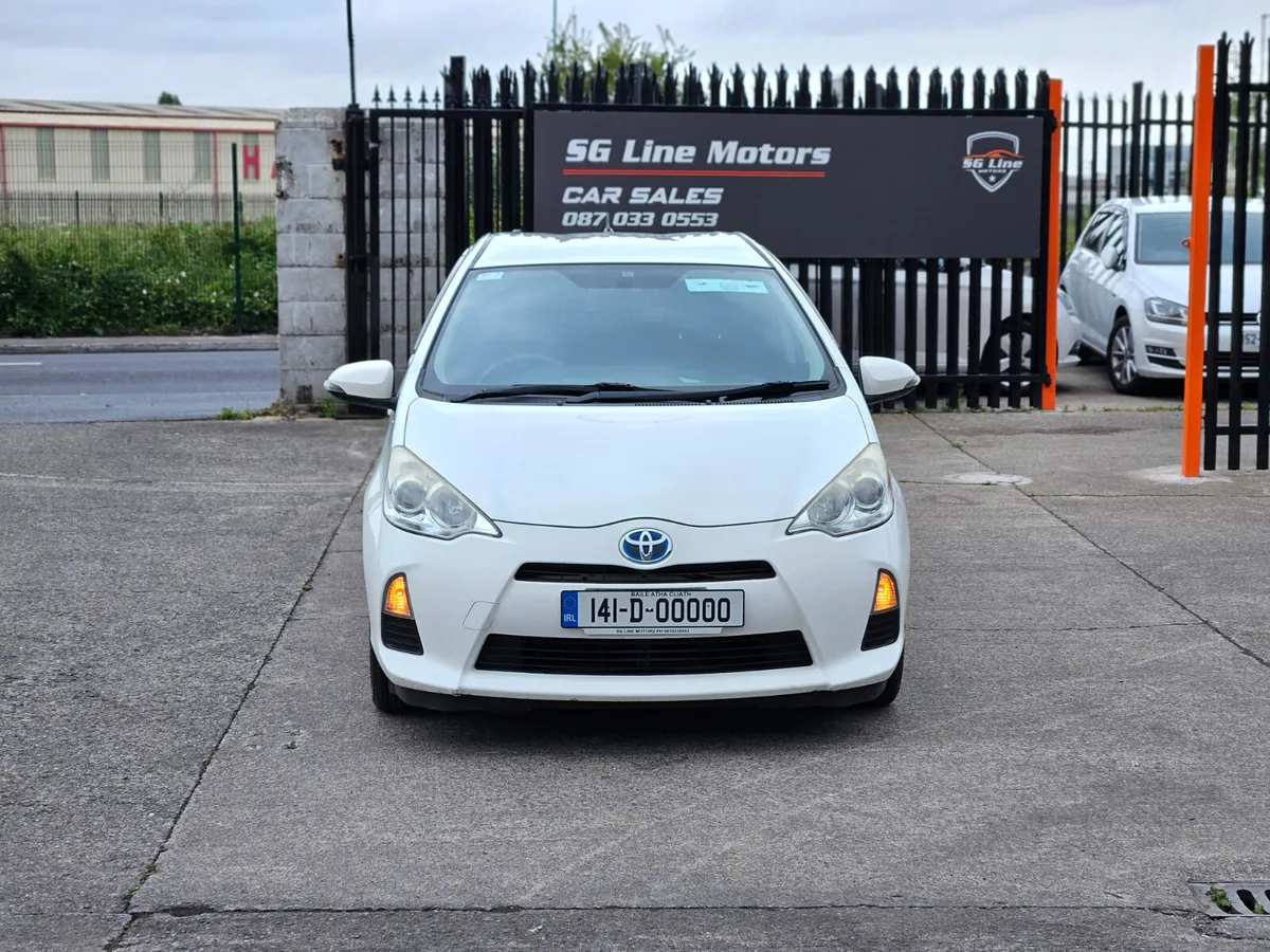 Aqua 1.5L Hybrid Automatic Push Start - Image 4