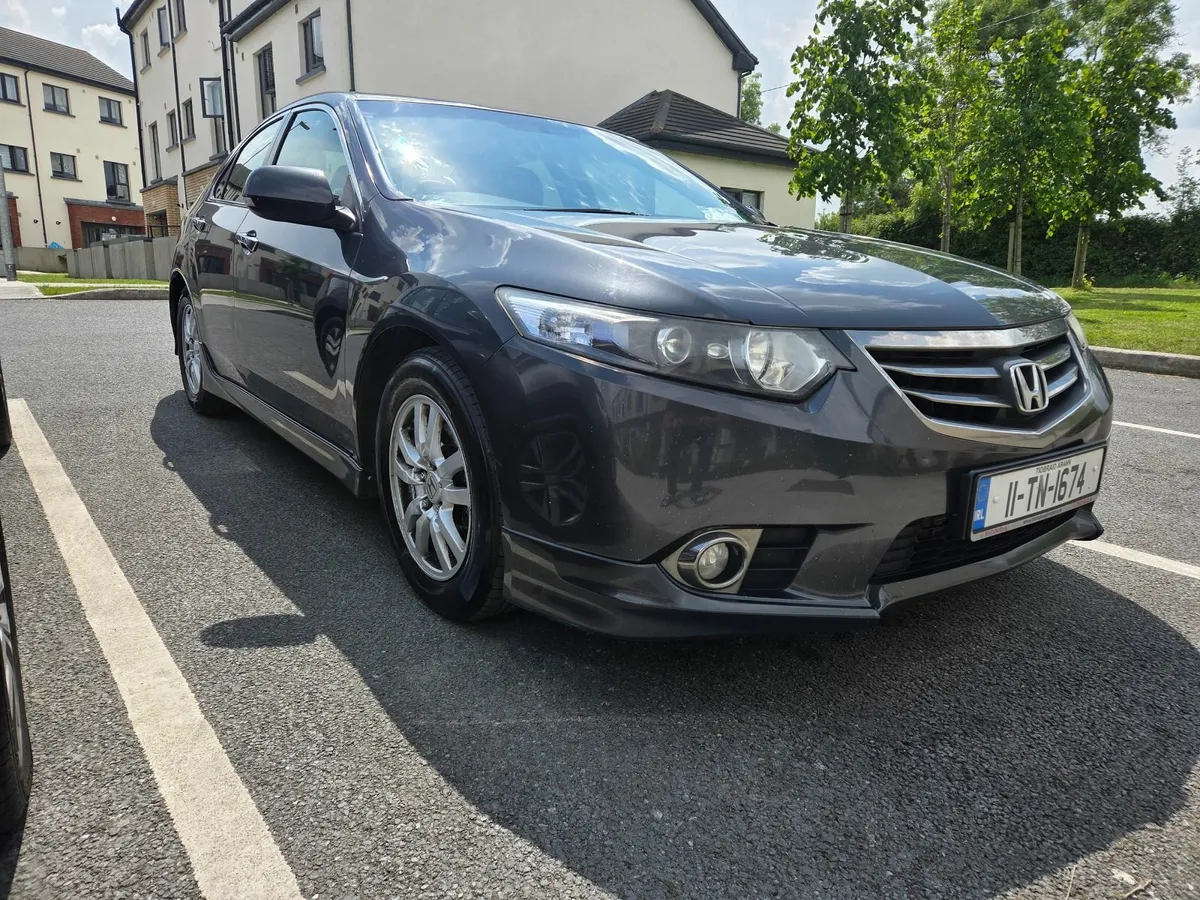 2011 HONDA ACCORD TYPE S - Image 1