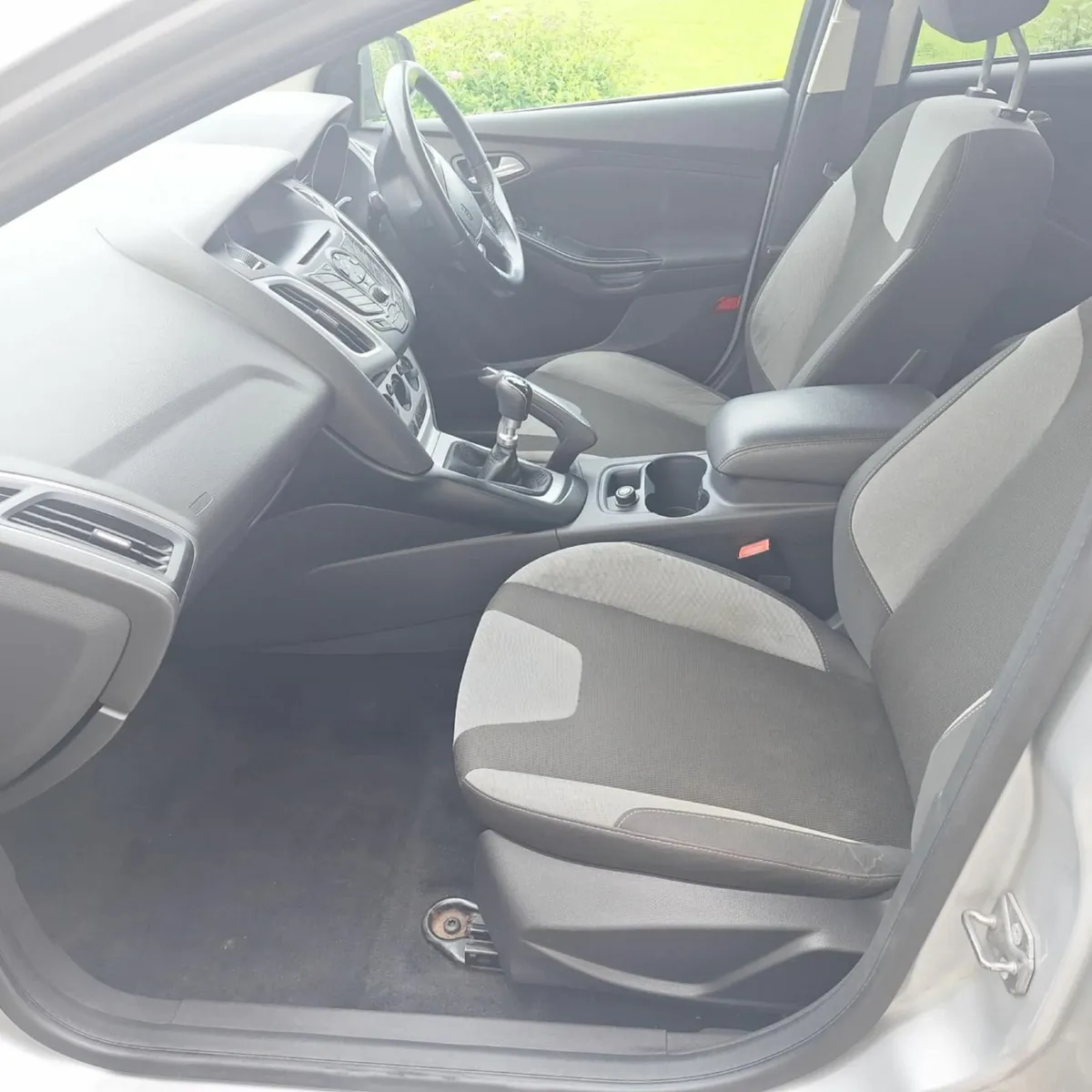 Ford Focus 2012 - Image 2