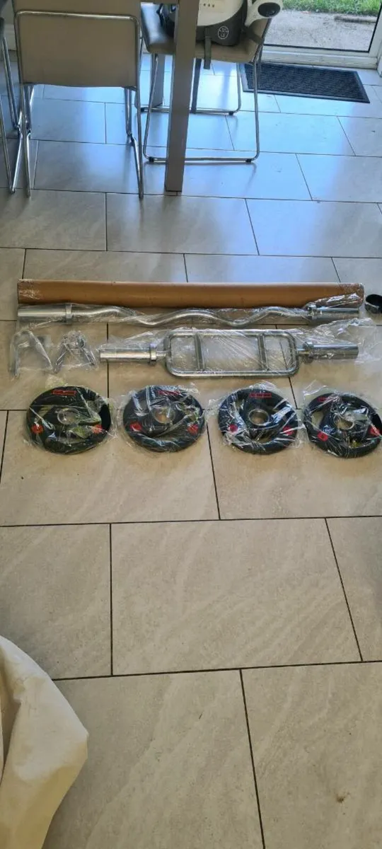 Large brand new Olympic weight lifting set - Image 2