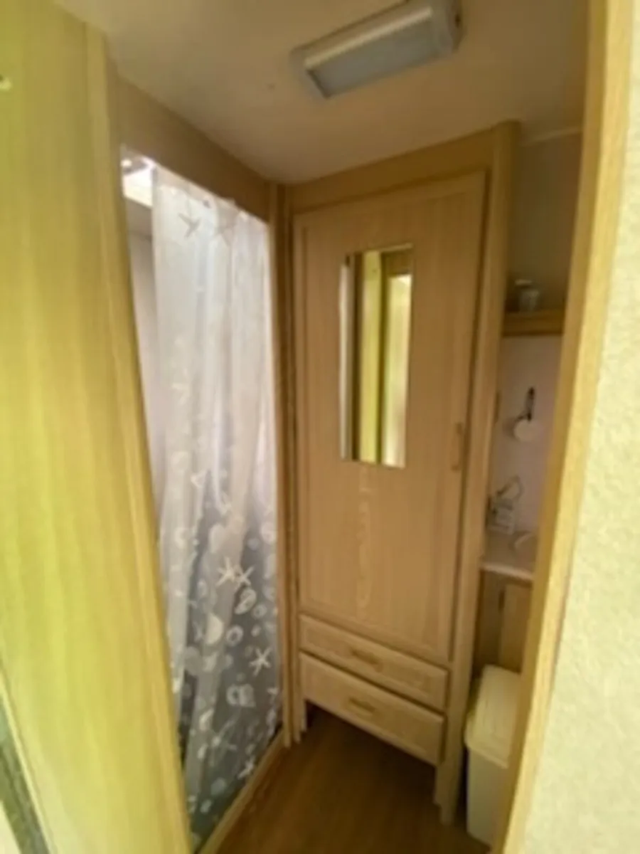 Caravan - Image 4