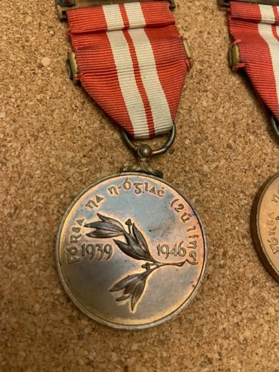 Fórsa na nÓglach-2nd Line Reserve - Medals - Image 3