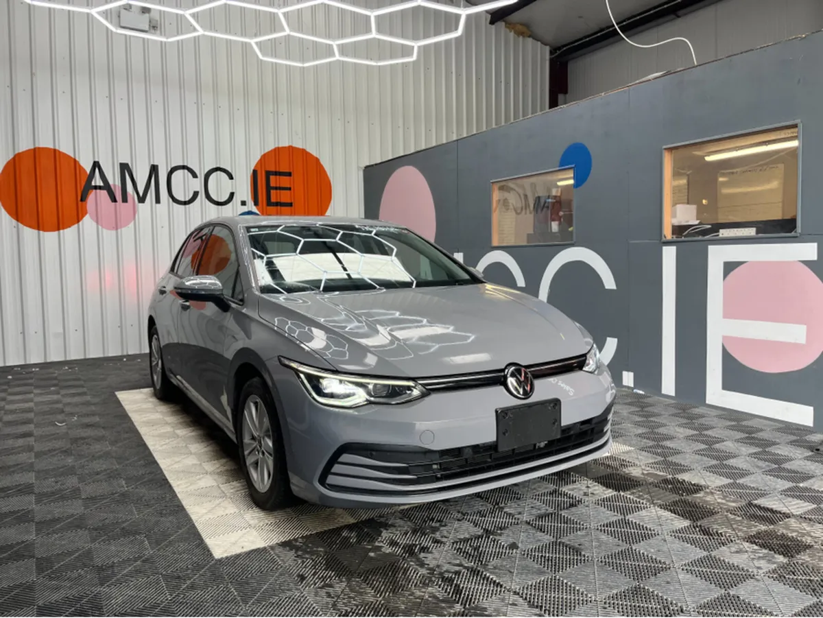 Volkswagen Golf 1.0 PETROL HYBRID / 60k KMs / REVE - Image 1