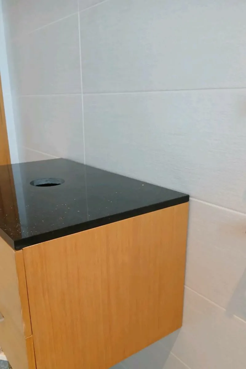 New. Granite and Oak bathroom unit - Image 3