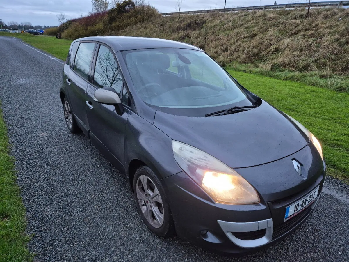 Renault Scenic 1.5 TOM TOM - Image 1