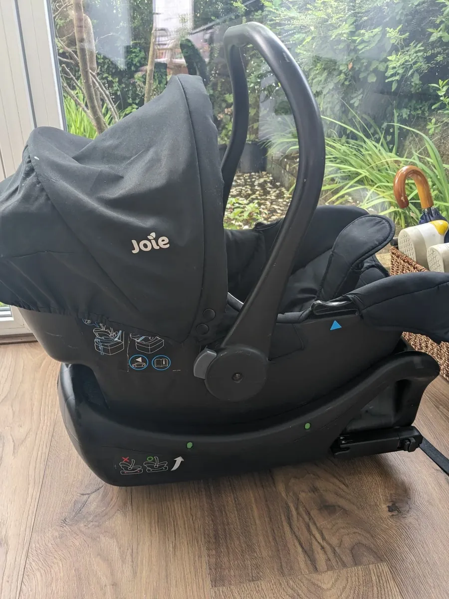 Joie newborn car seat and isofix - Image 2