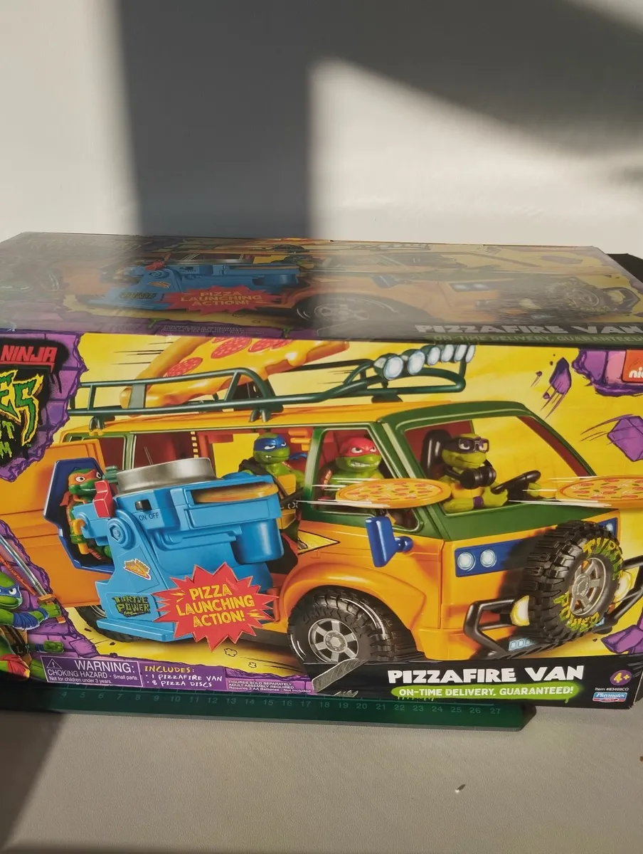 Teenage Mutant Ninja Turtles Pizza Fire Van - Image 3
