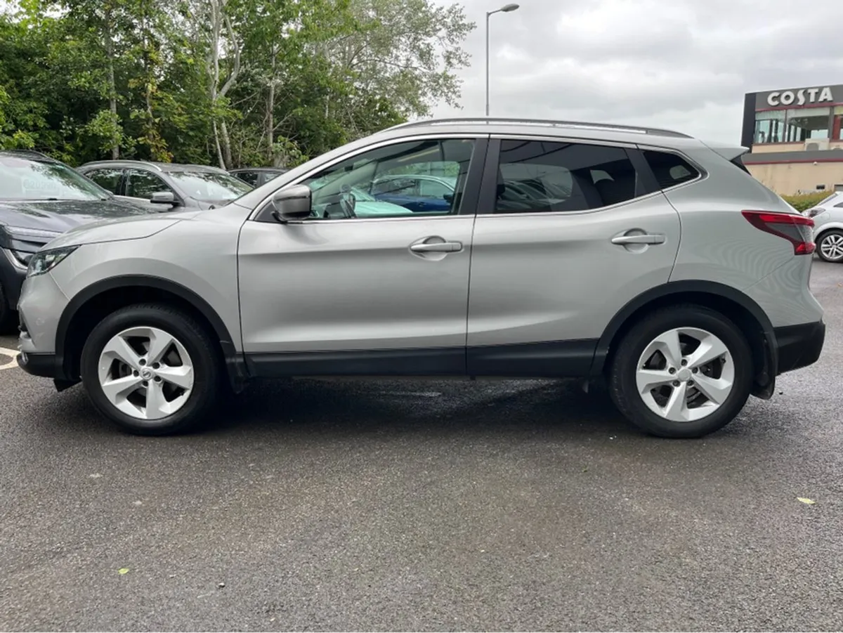 Nissan QASHQAI 1.2 Petrol SV - Image 4