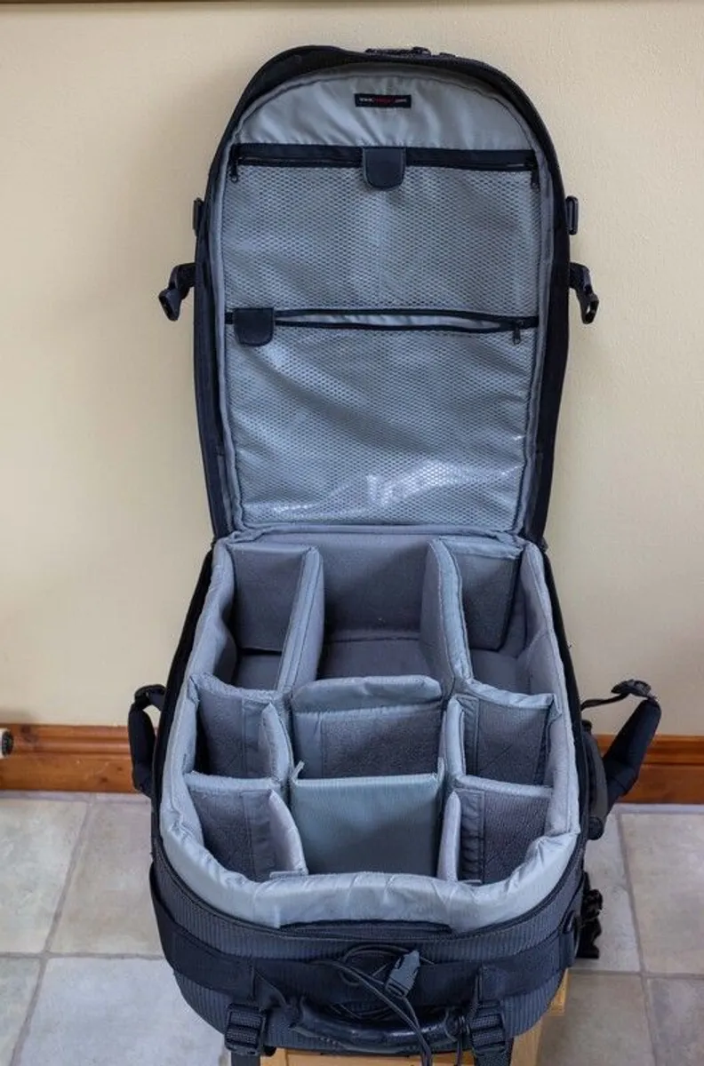 Lowepro camera backpack - Image 1
