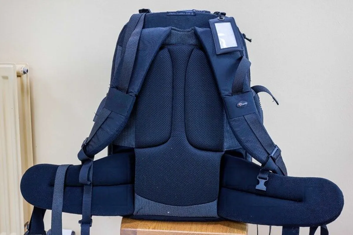 Lowepro camera backpack - Image 4