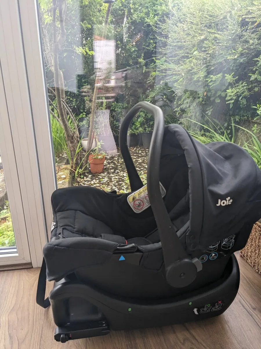 Joie newborn car seat and isofix - Image 4