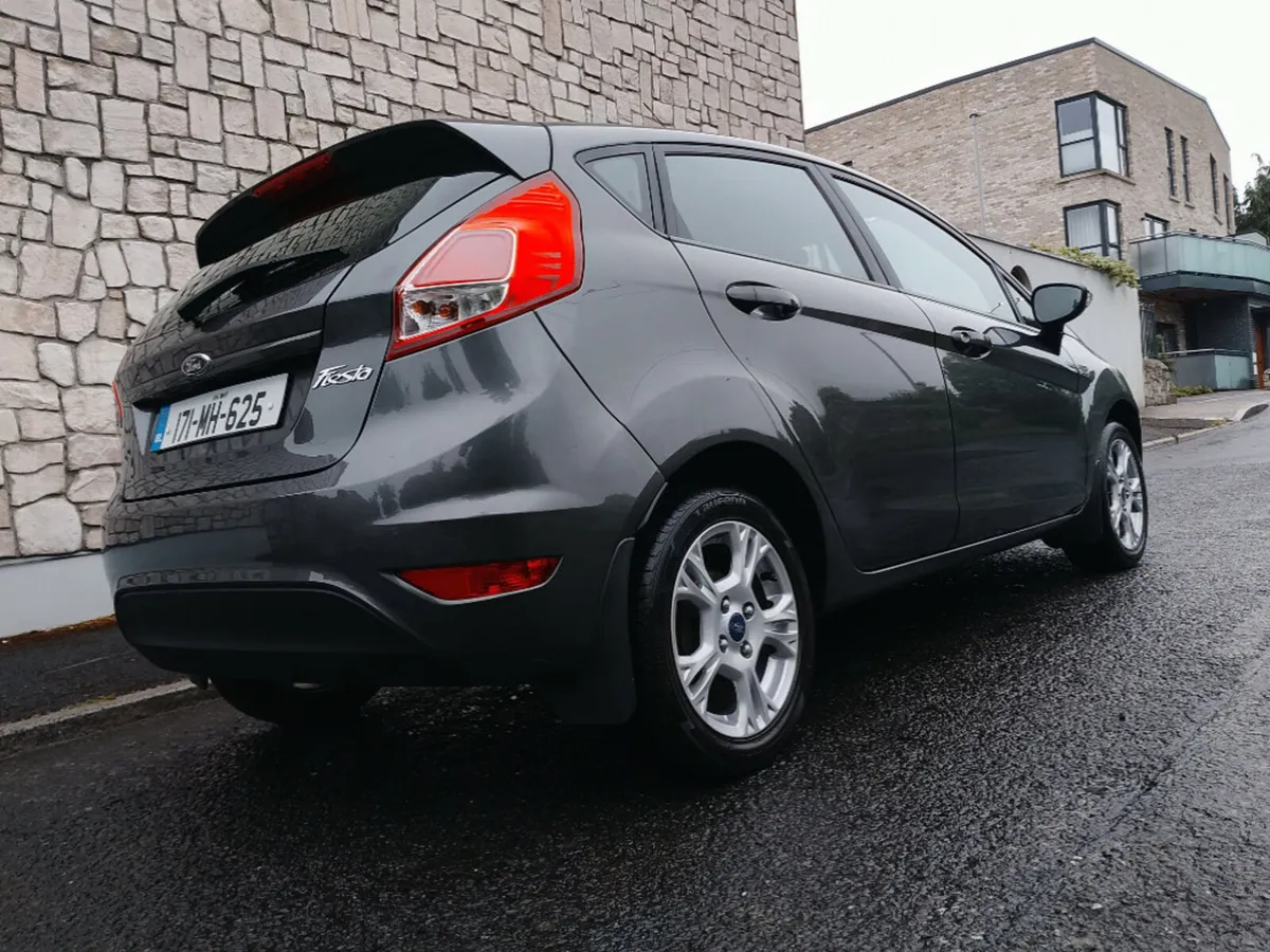 Ford Fiesta MCA Zetec 1.25 60PS M5 4DR - Image 4