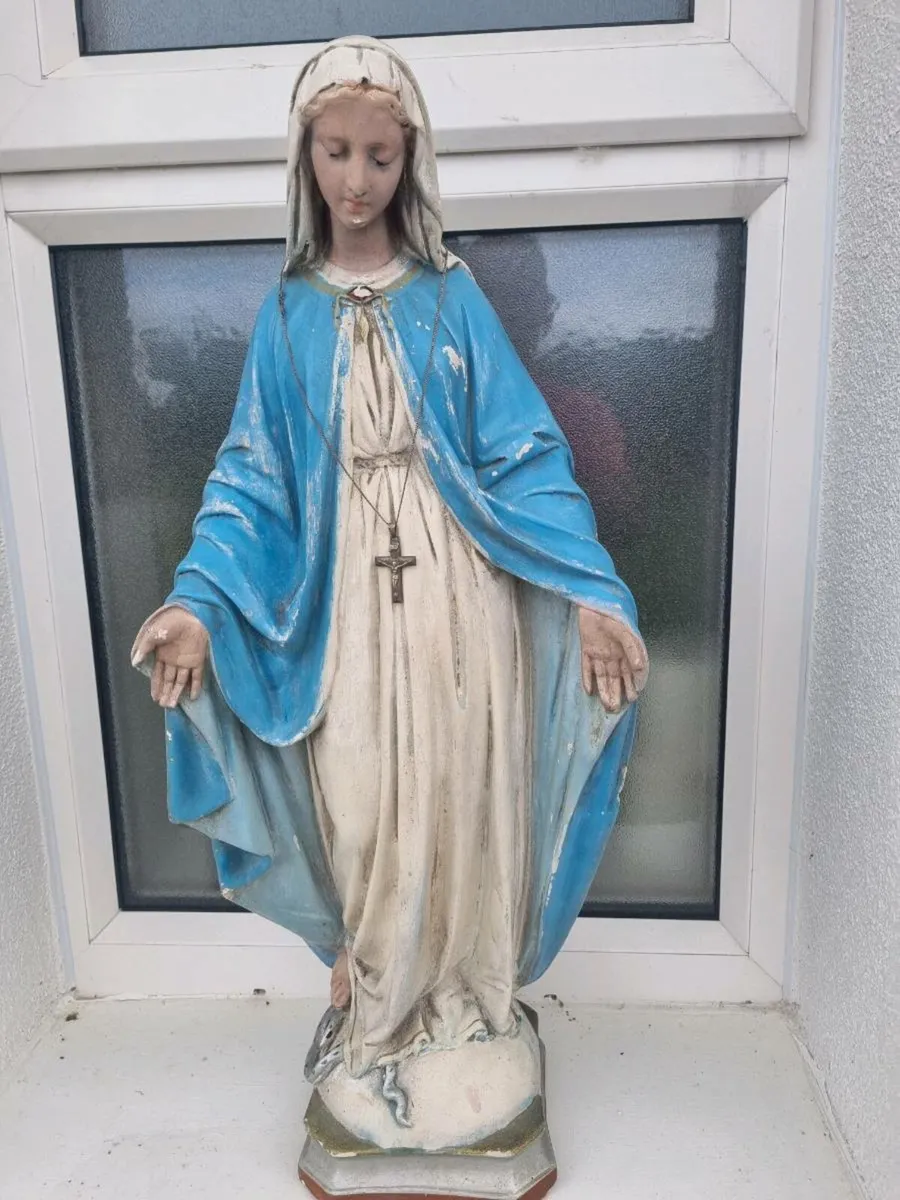 Ourlady statue - Image 4