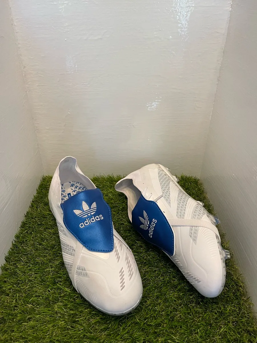 Adidas Predator 30 FT Reps David Beckham Edition - Image 1