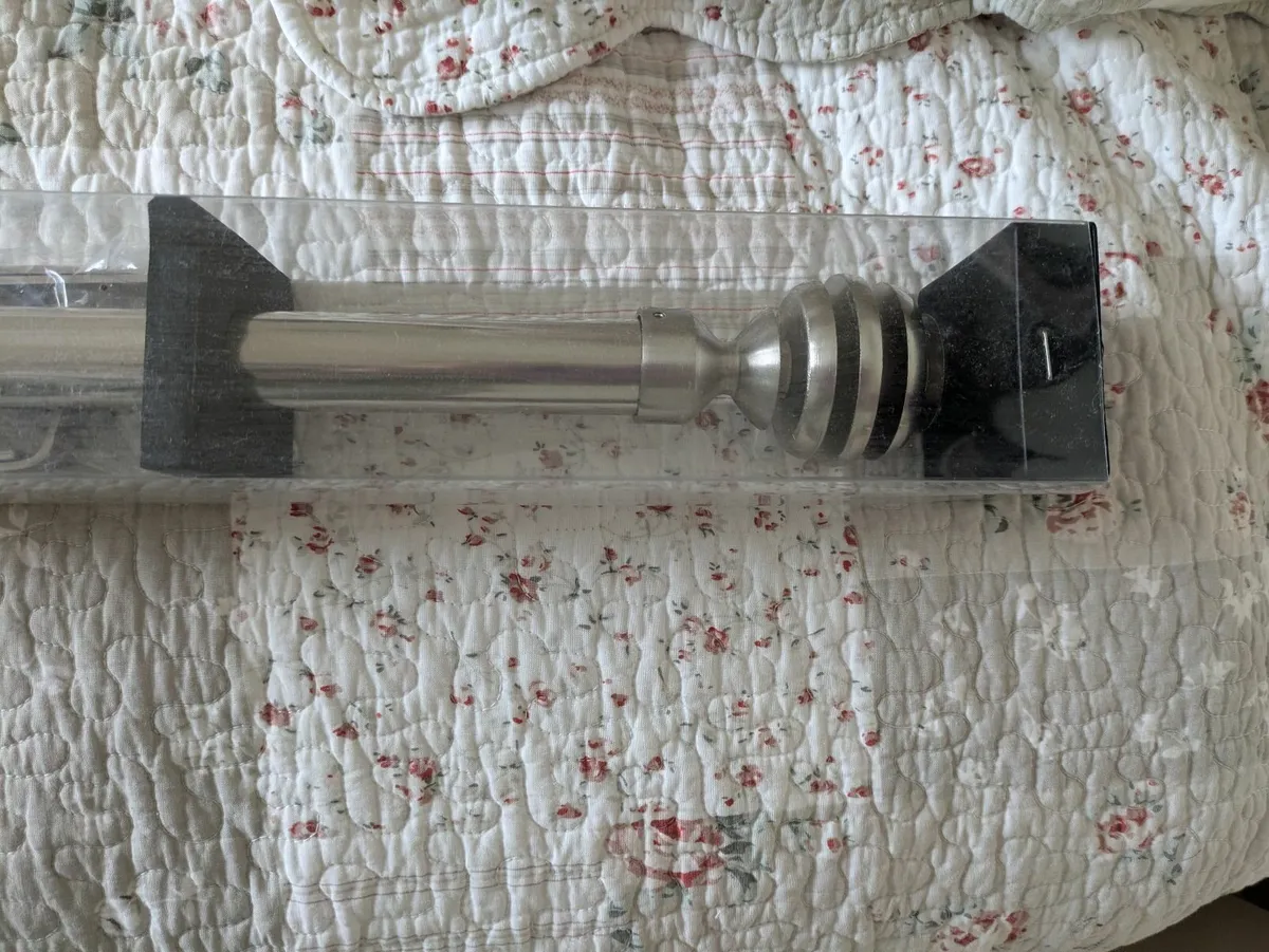 Curtain Pole (unopened) 1.5m (60") - Image 3