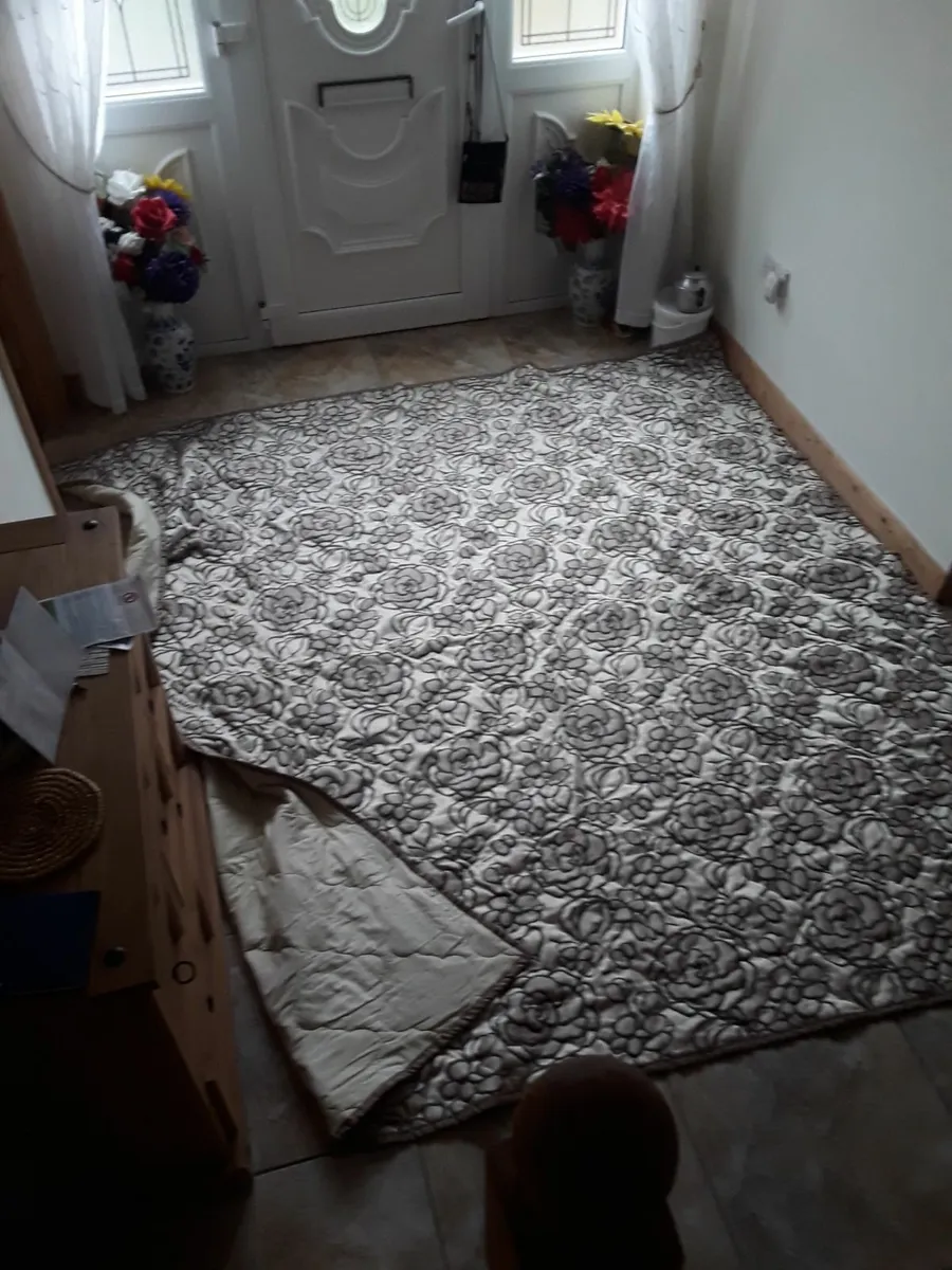 Large vintage bedspread king size - Image 4