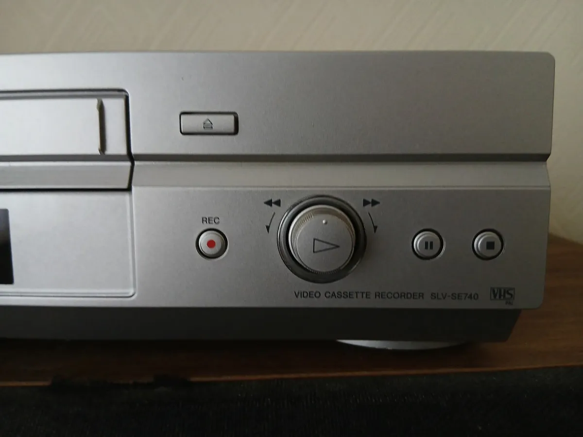Video Cassette Recorder - Image 3