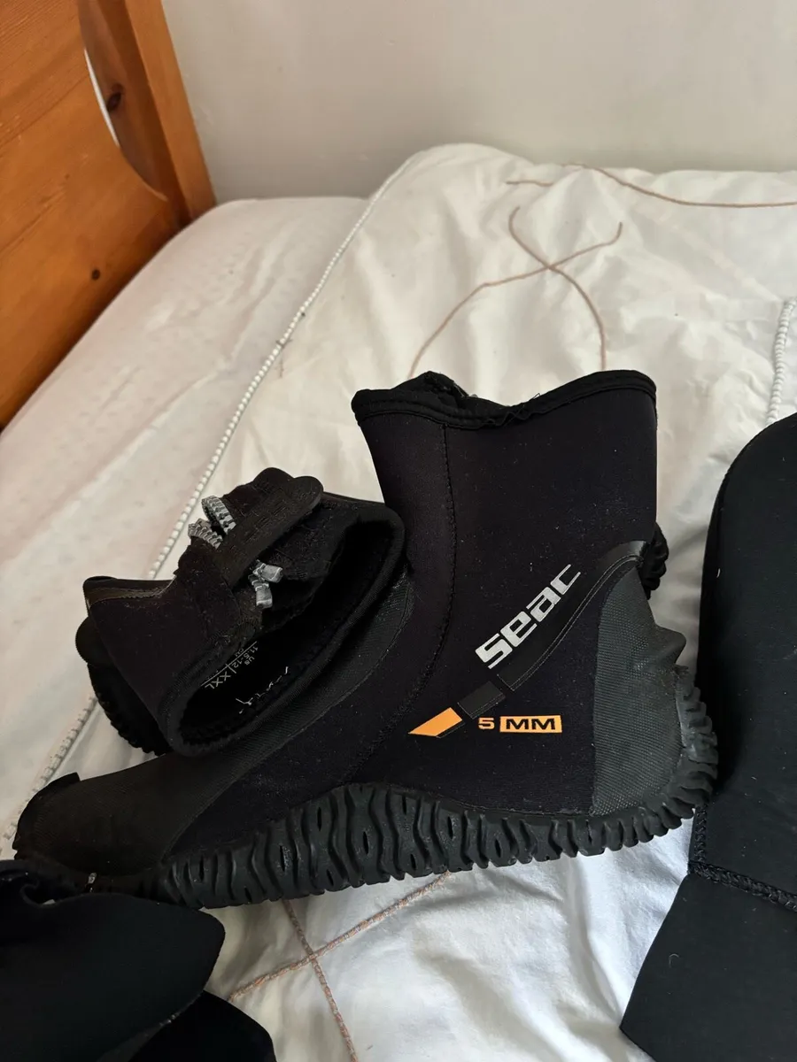 Dive gear - Image 3