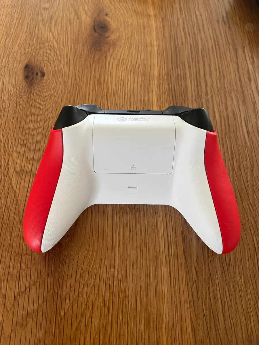 Xbox controller or Mechanical keyboard (separate) - Image 4