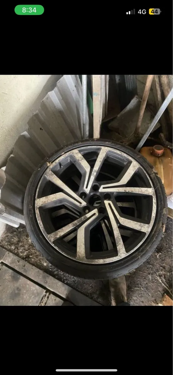 Club sports + Audi parts - Image 1