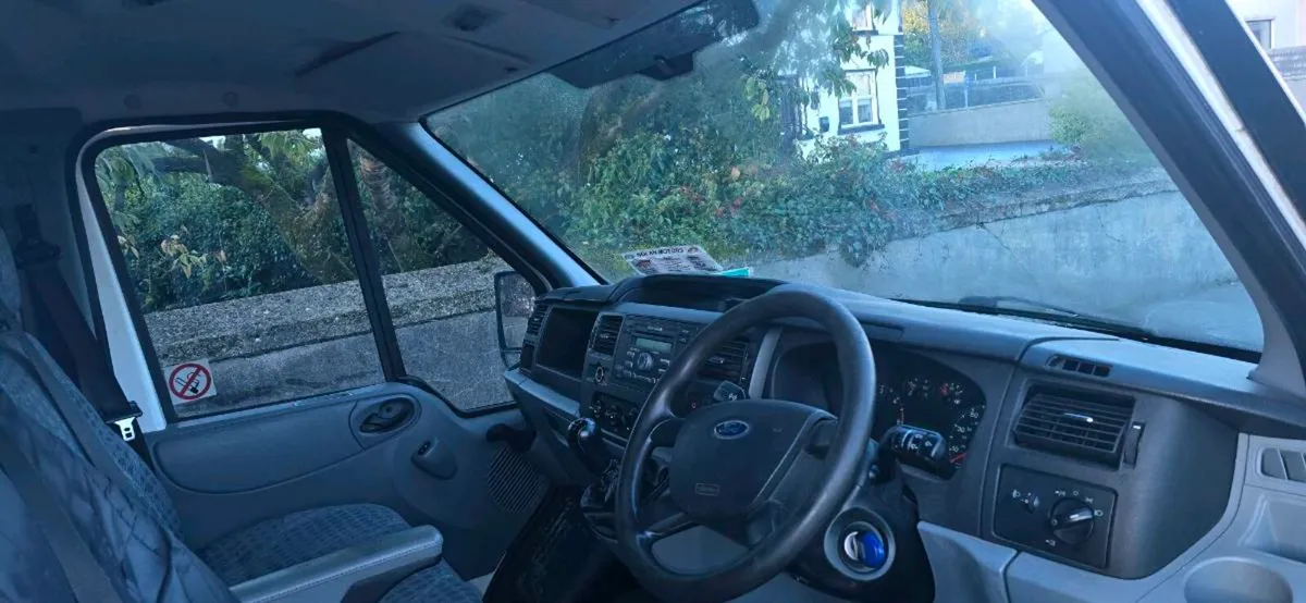 Ford transit van - Image 3