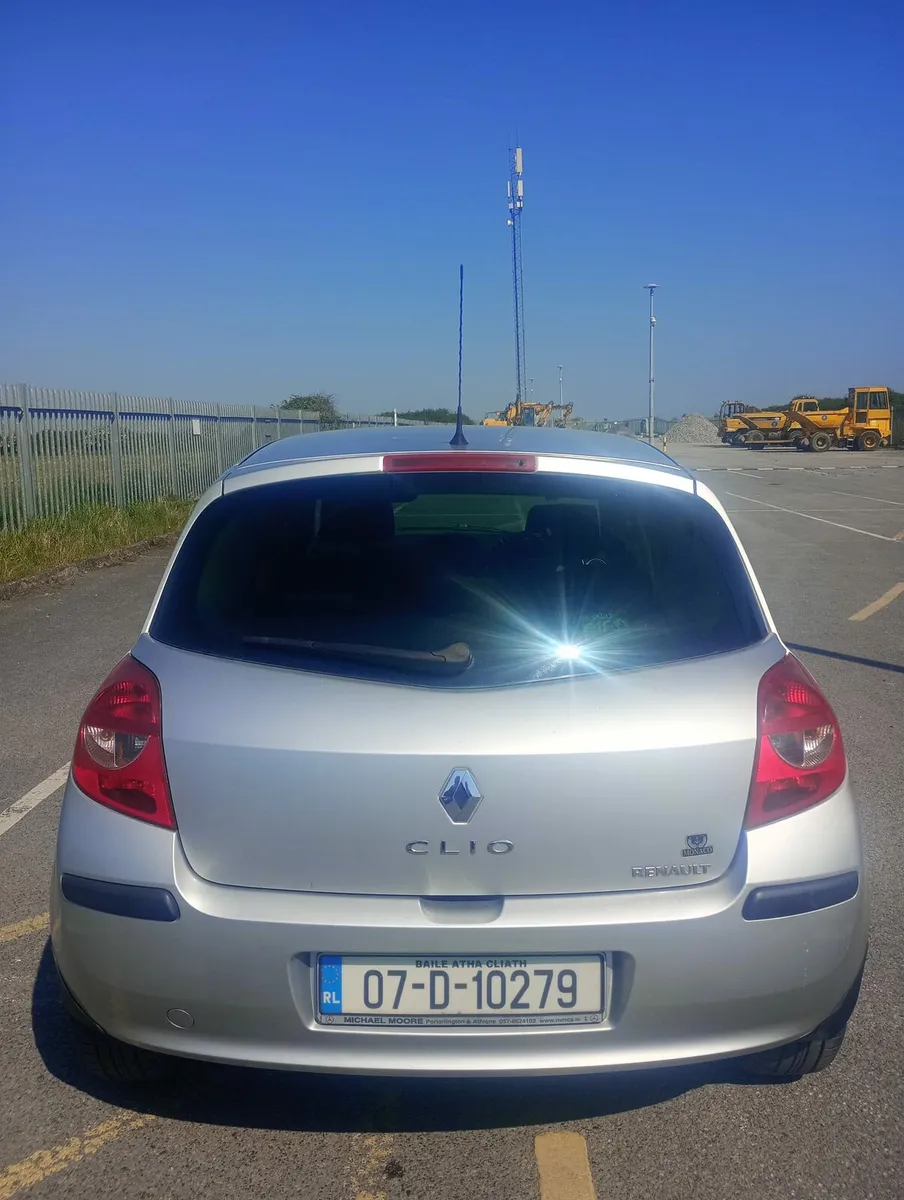 Renault Clio - Image 2
