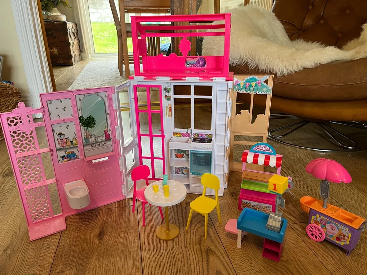 Barbie bits - Image 1