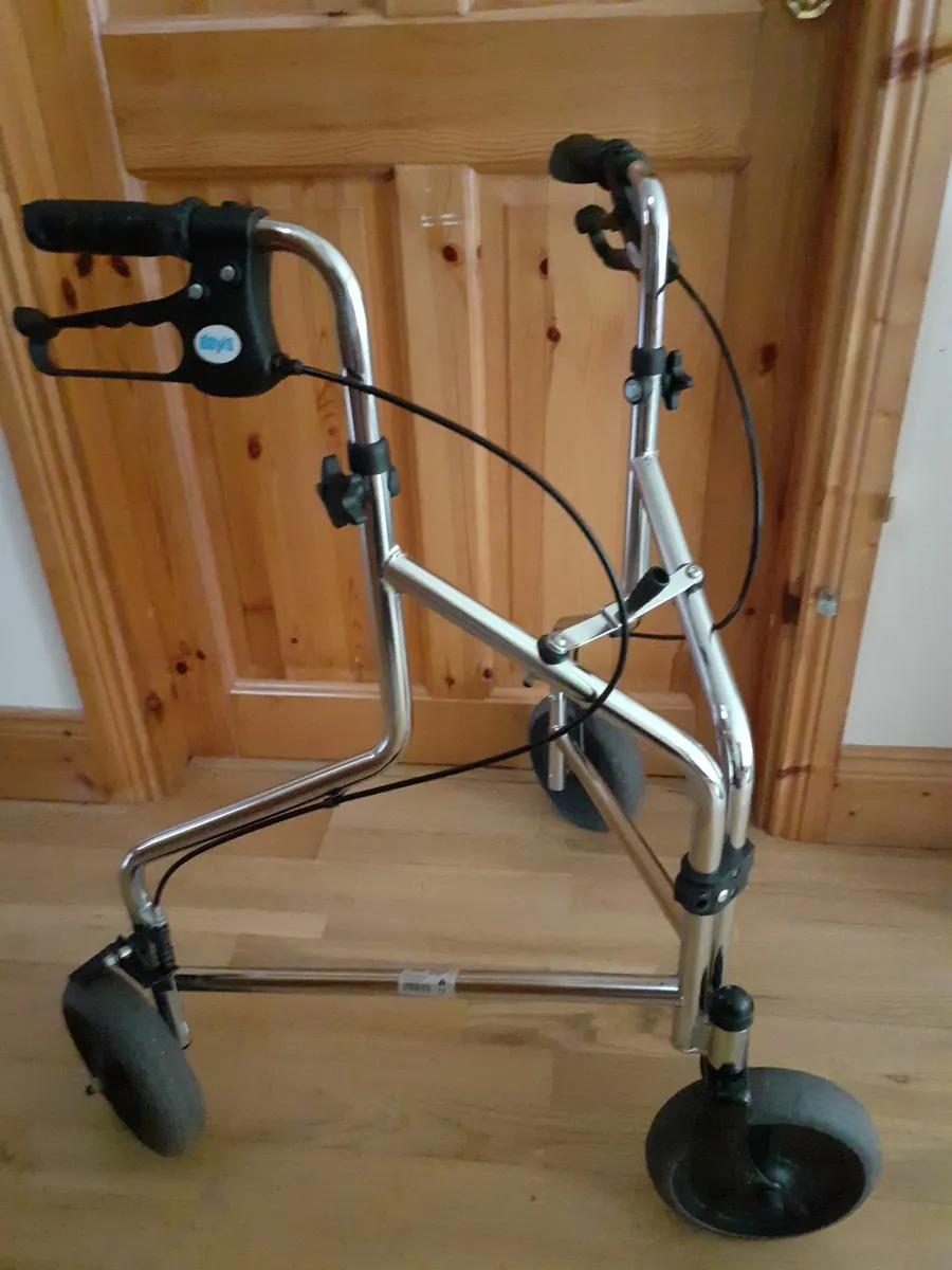 Save €60 - Mobility walking aid rollator - Image 3