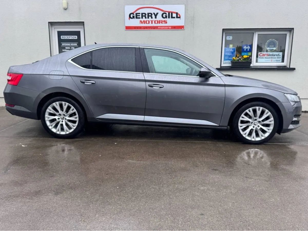 Skoda Superb Style 2.0 TDI 150HP DSG 5DR - Image 3