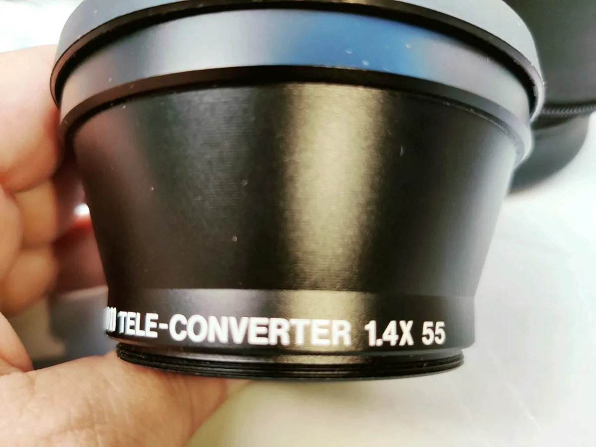 LARGE CANON TELE CONVERTER, New 1.4 x 55 Lens ! - Image 2