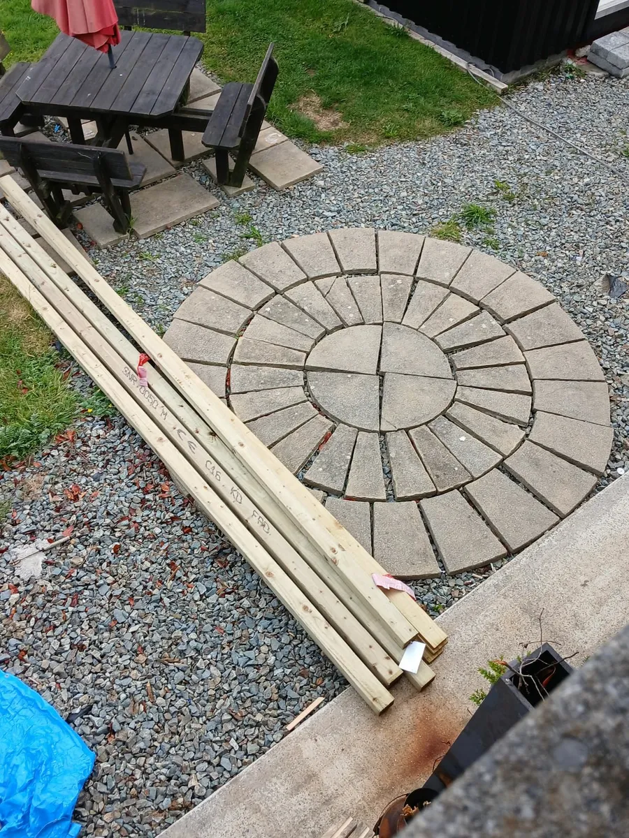 Stone patio - Image 1