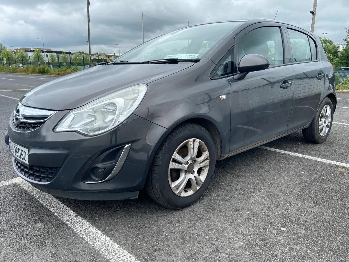 2013 Corsa**ENGINE REQUIRES WORK** - Image 4