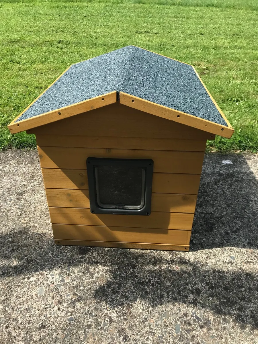 Outdoor cat kennel - Image 1