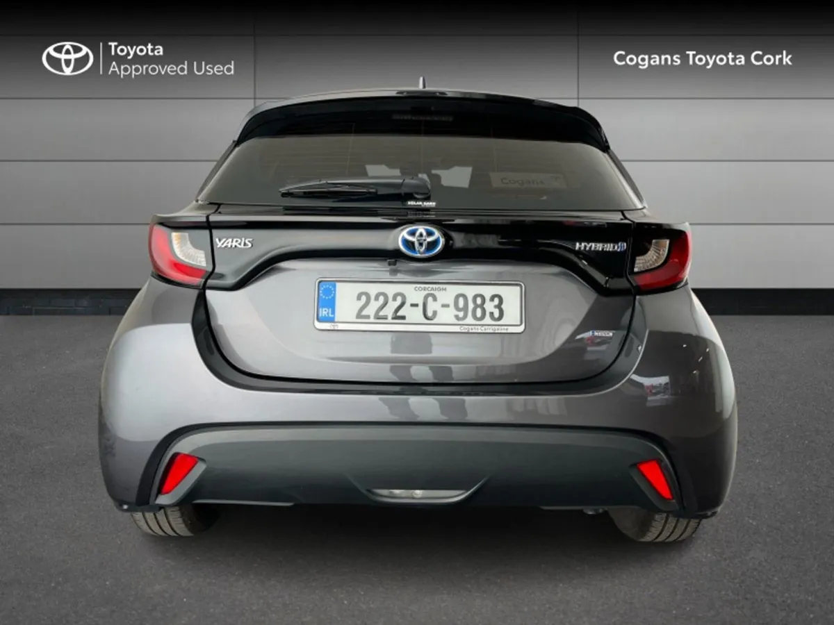 Toyota Yaris 1.5 Litre Hybrid - Image 4