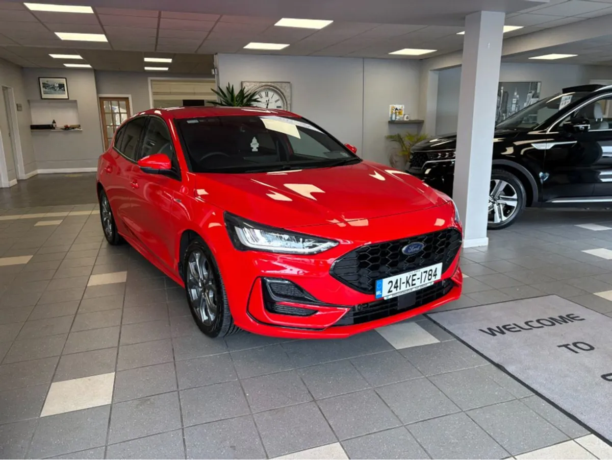 Ford Focus St-line 1.0t 125 M6 FWD - Image 2