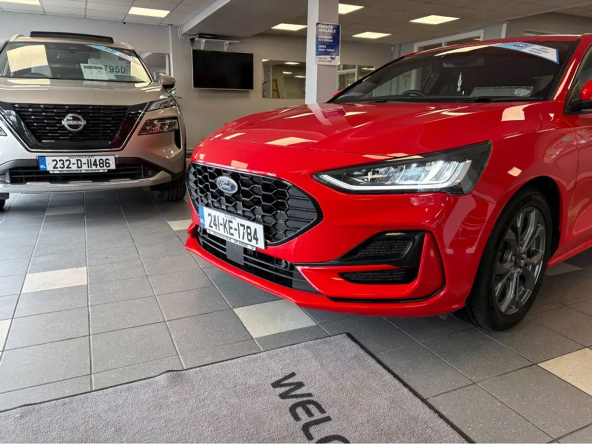 Ford Focus St-line 1.0t 125 M6 FWD - Image 4