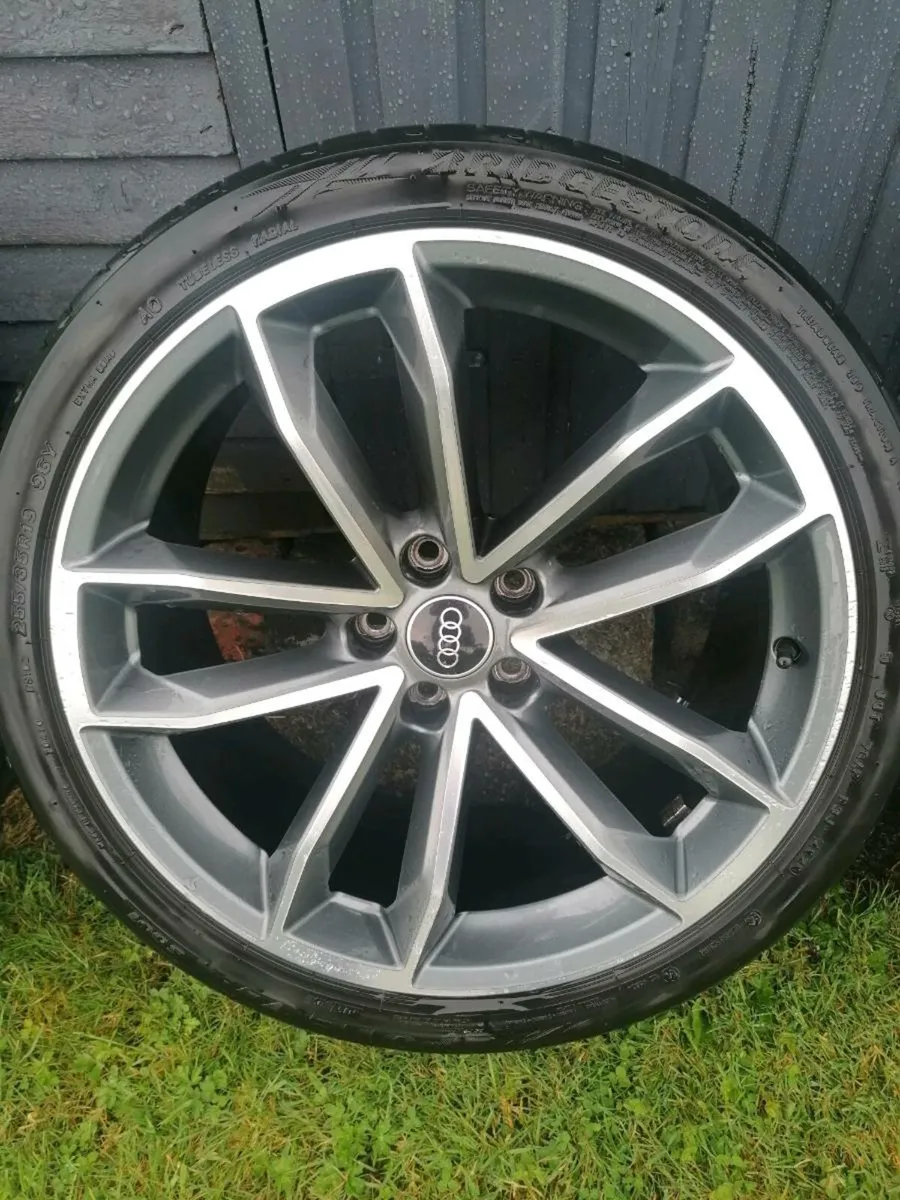 Genuine Audi 19" Alloys - Image 4
