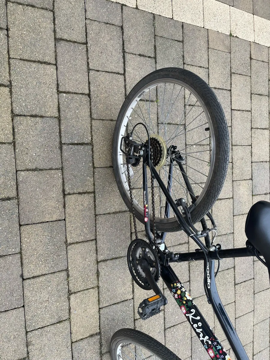 Girls bike - Image 3