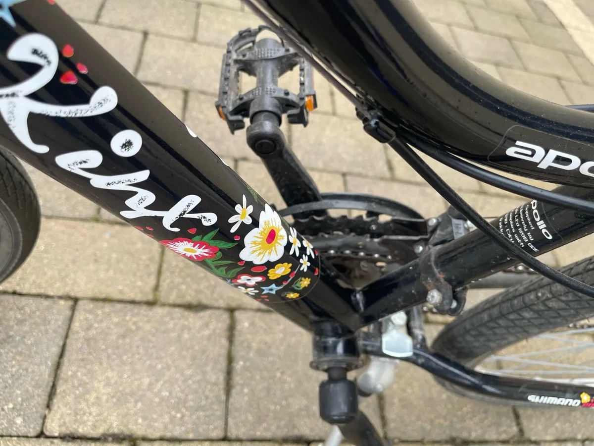 Girls bike - Image 4