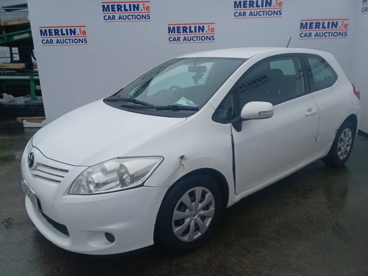Toyota Auris 1.4d4d Terra - Image 3