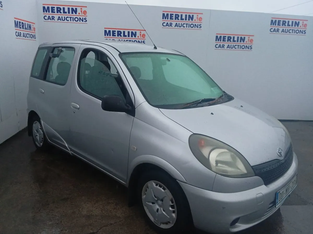 Toyota Yaris Verso 1.3 Luna - Image 2