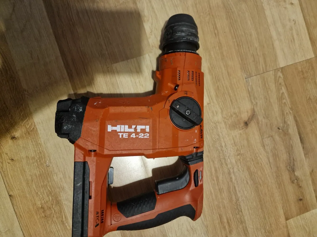 Hilti HAMMER DRILL TE4 - Image 1