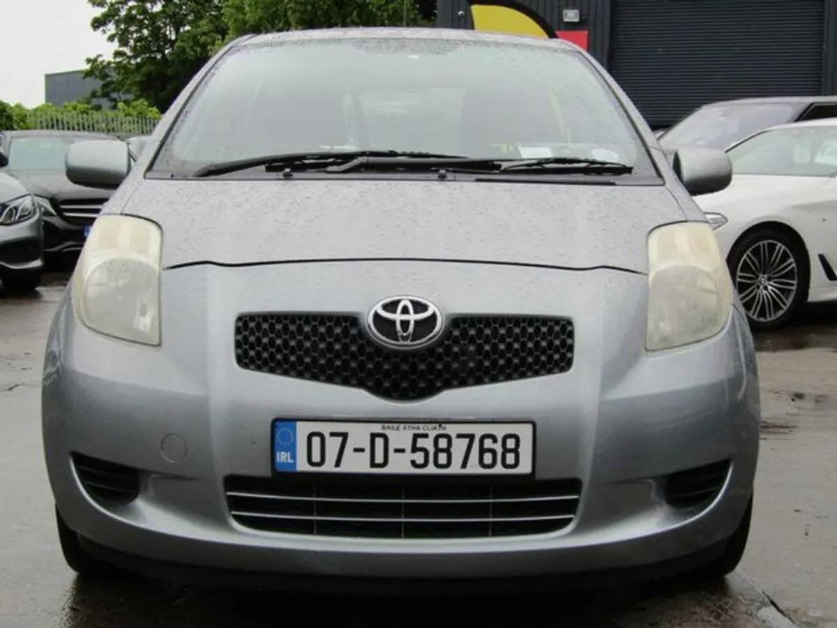 Toyota Yaris NG 1.0l Luna 5DR - Image 3