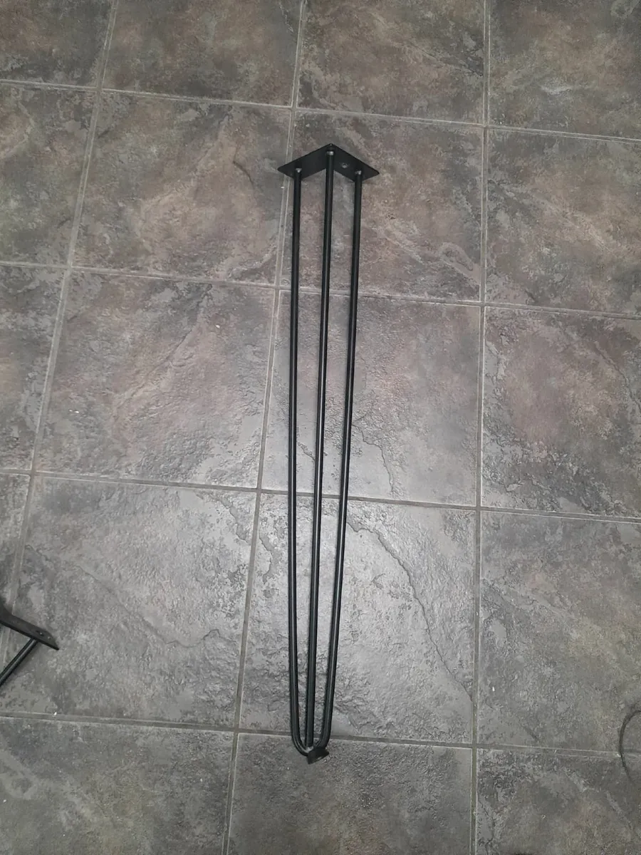 Metal table legs - Image 1