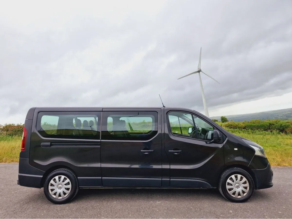 Renault Trafic Ll29 Business E Minibus 4DR - Image 2