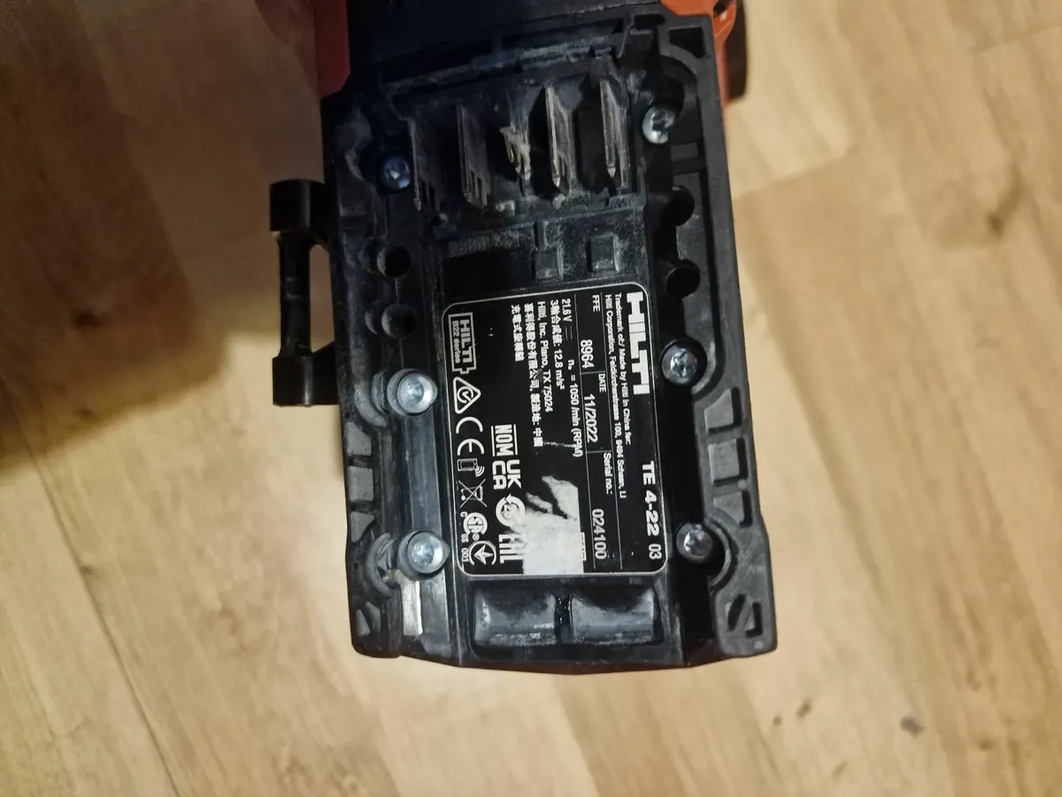 Hilti HAMMER DRILL TE4 - Image 2