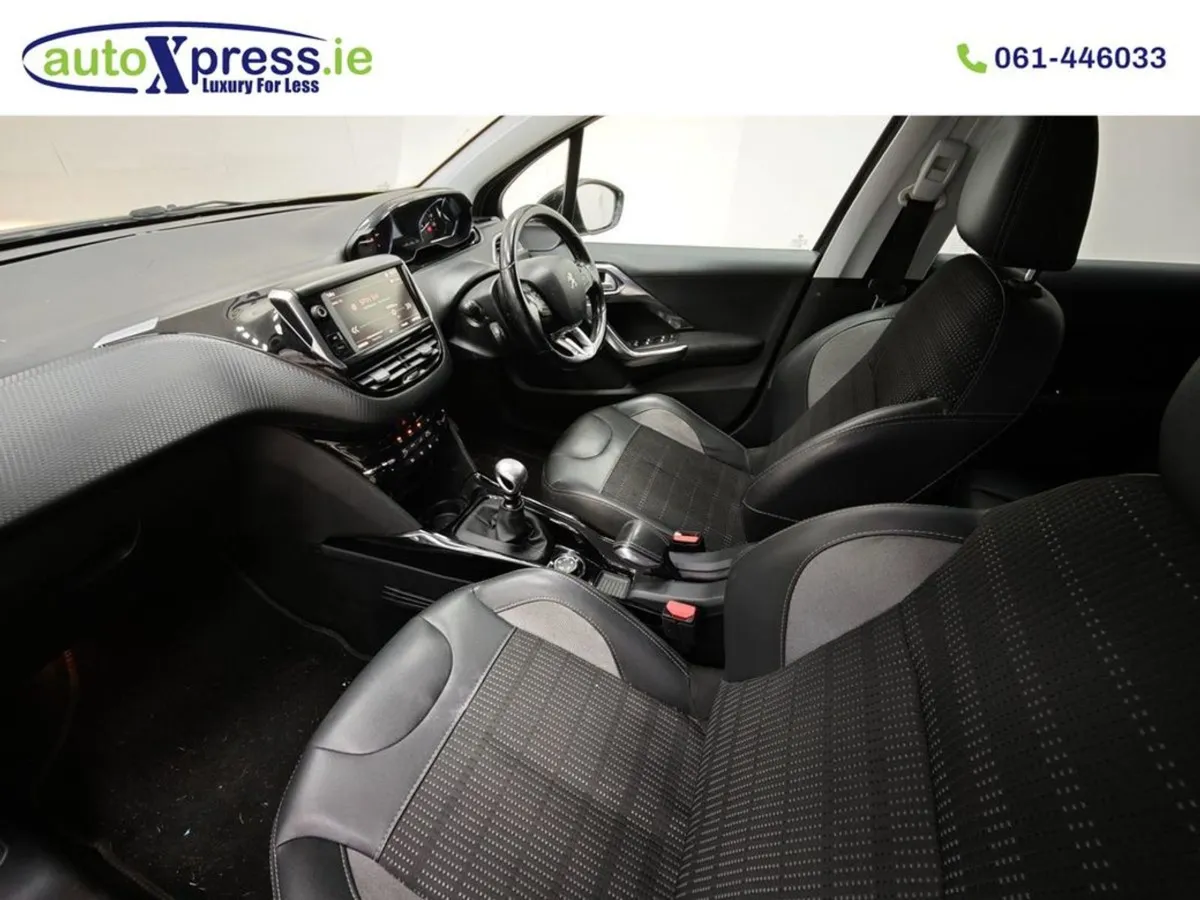 Peugeot 2008 1.2 Puretec Allure - Image 4