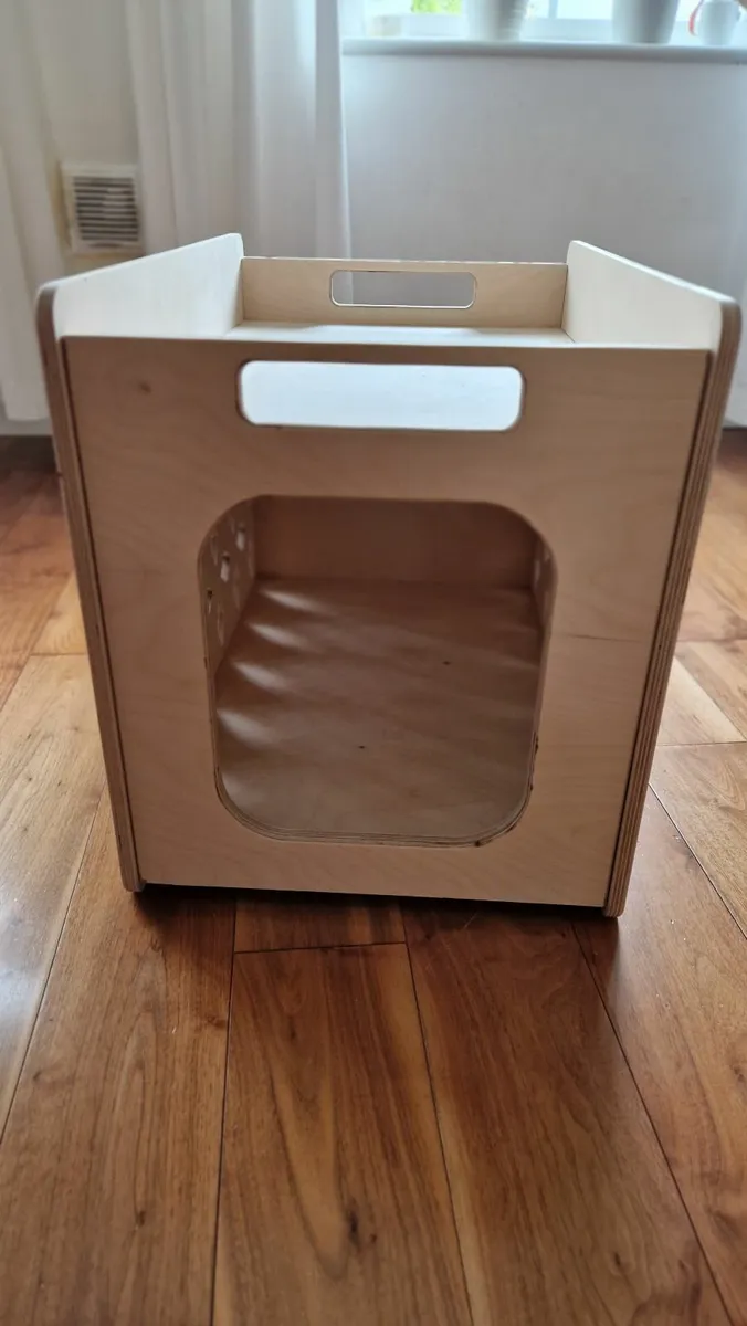 Wooden Cat House - Image 4